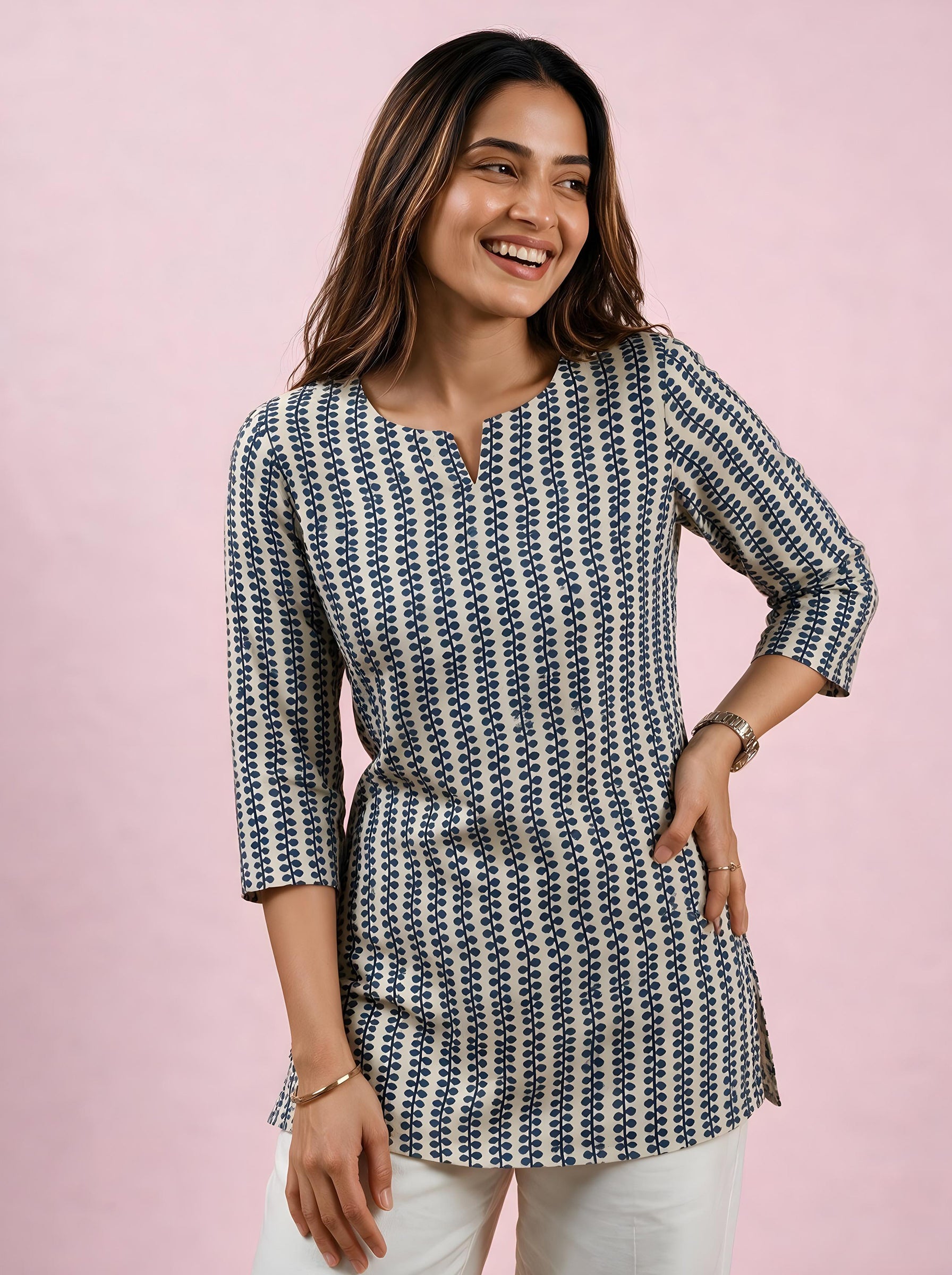 Cotton Notch Neck Short Kurti – Off White
